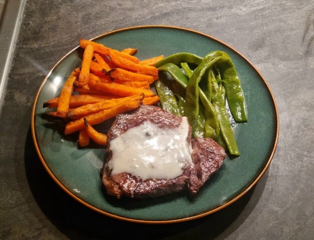 Steak Süßkartoffeln Bohnen